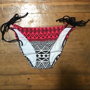 SUPER CUTE BIKINI BOTTOMS